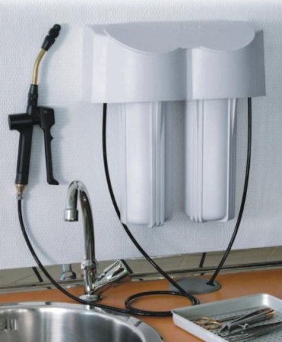картинка Ионообменный фильтр MELAdem 40 для производства деминерализованной воды, до 1,4 л./час (Melag, Германия) от Алдент